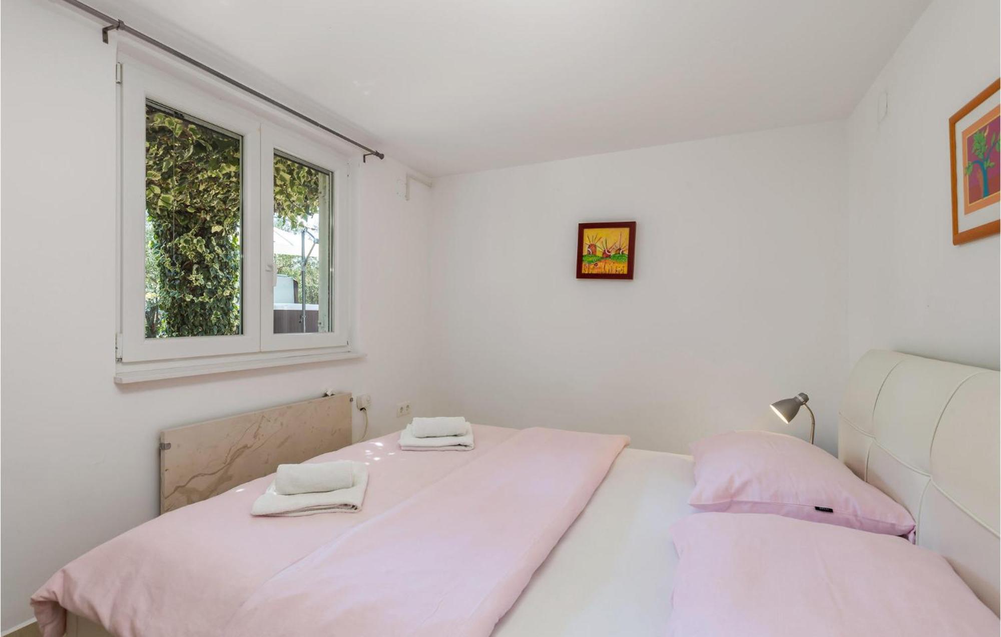 Nice Home In Krk With Kitchen 크르크 외부 사진