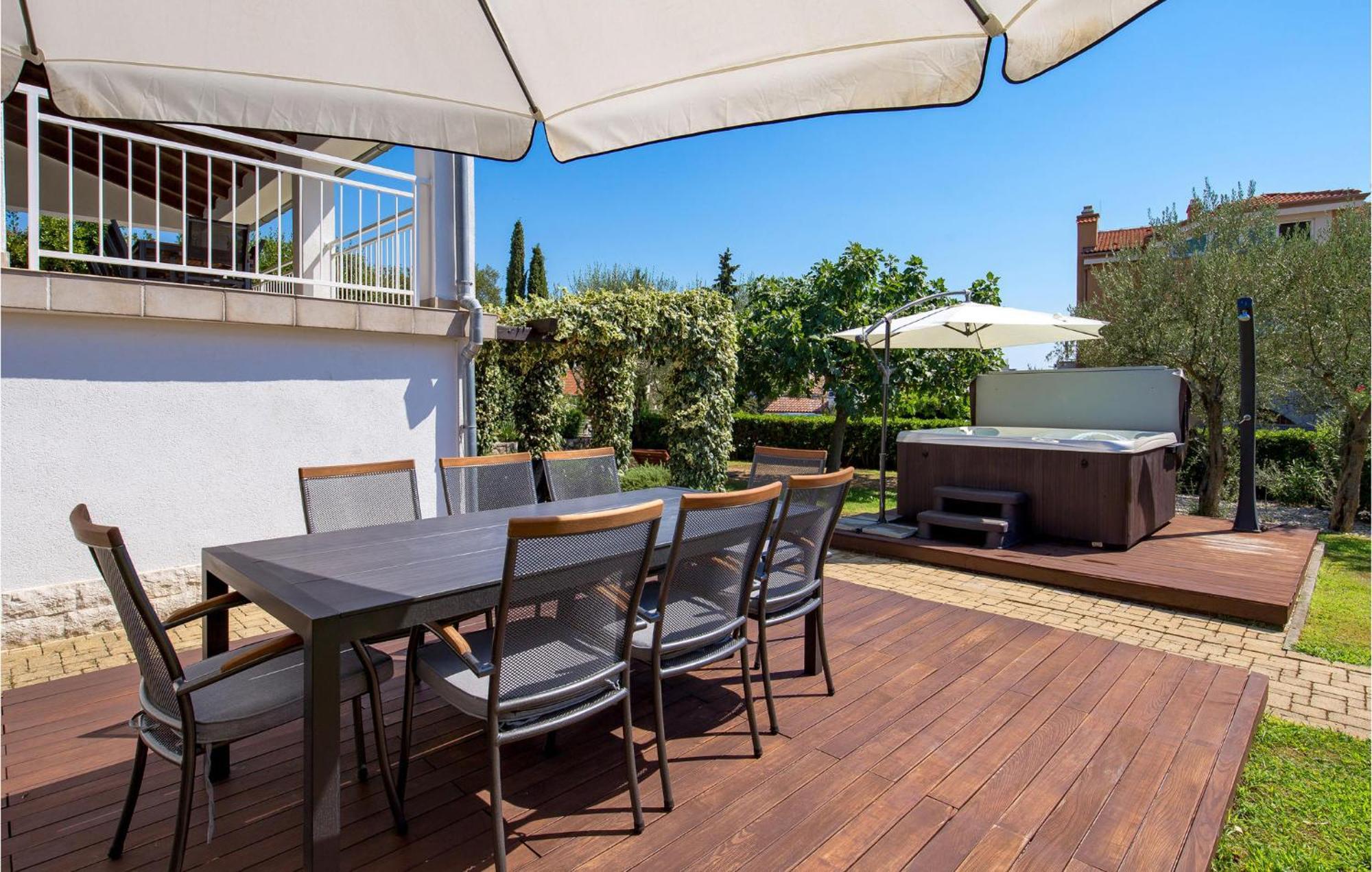 Nice Home In Krk With Kitchen 크르크 외부 사진