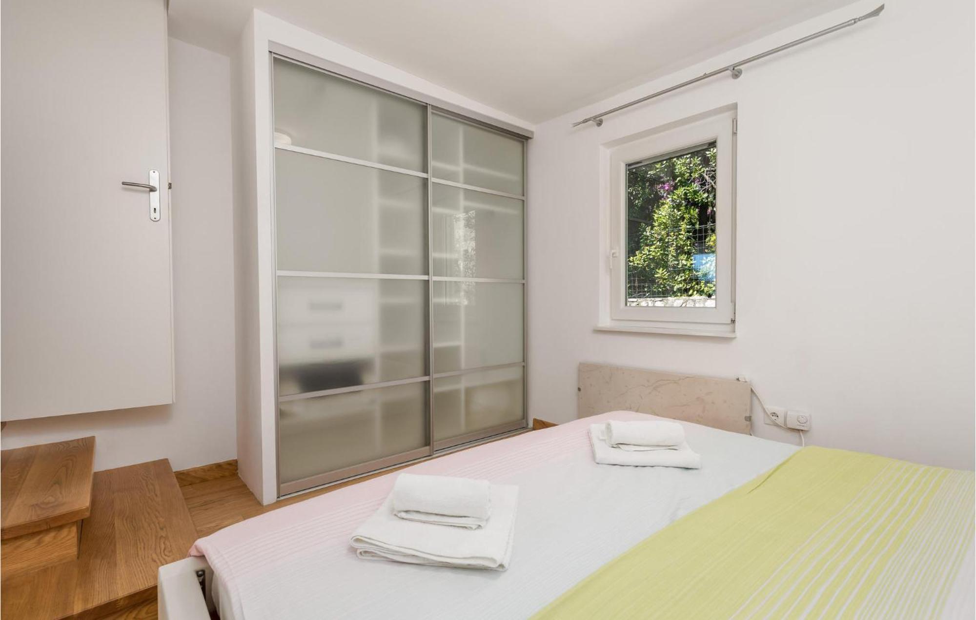 Nice Home In Krk With Kitchen 크르크 외부 사진